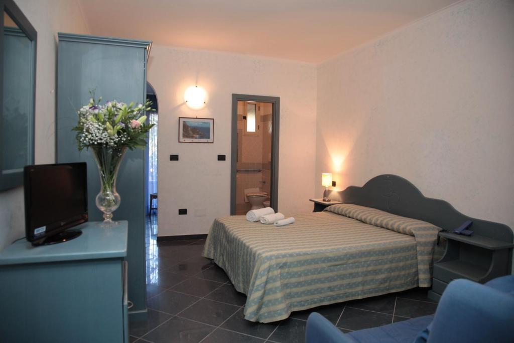Baia Tropea Resort Паргелия Экстерьер фото